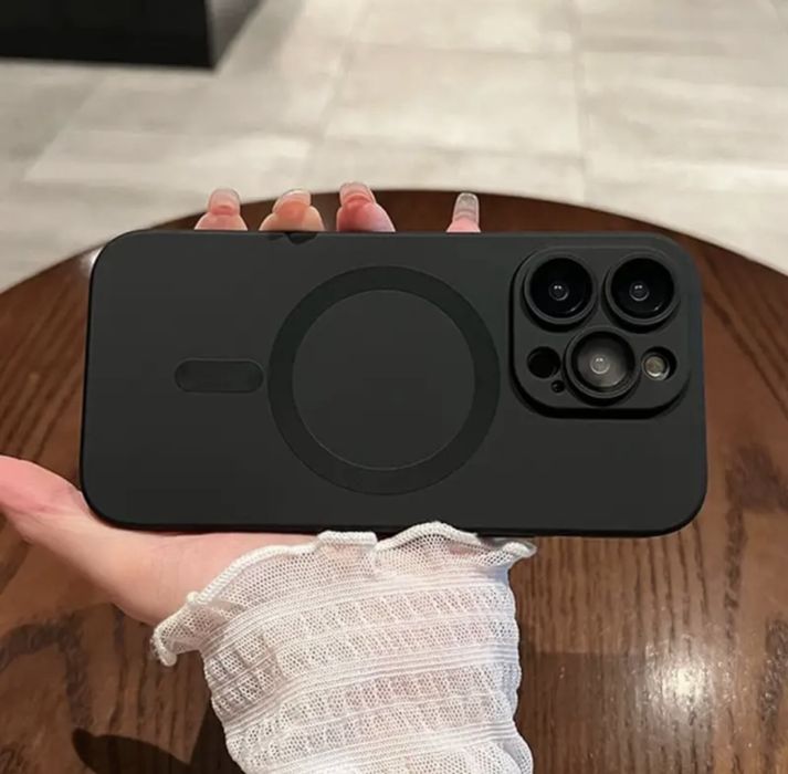 Чехол iphone 16 pro