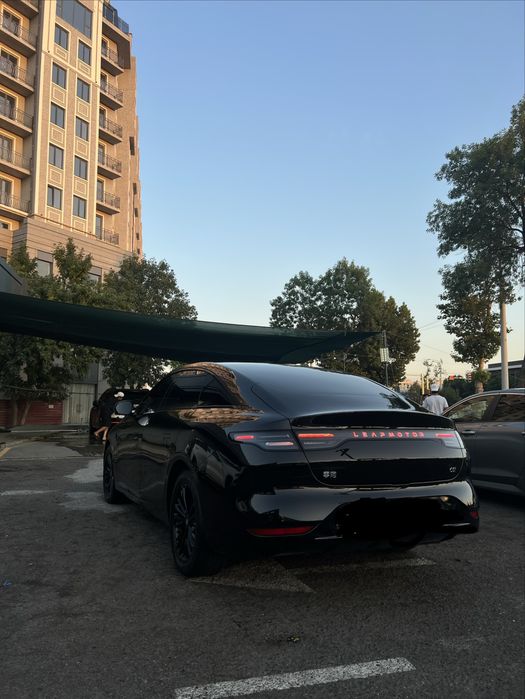Leapmotor C01  toza elektr 2023 yil qora