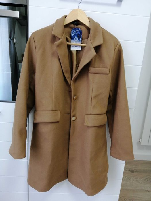 Palton nou, culoare bej