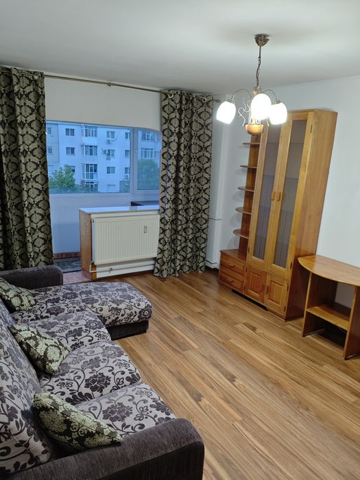 Apartament 3 camere   Păltiniș etaj 3