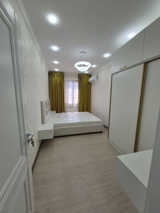 Себзор Гафур Гулом метрода 3 хонали  уй сотилади