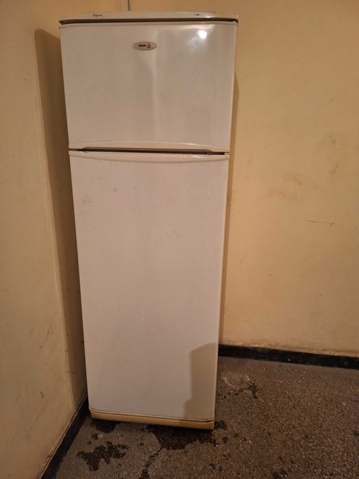 Хладилник Fagor с камера