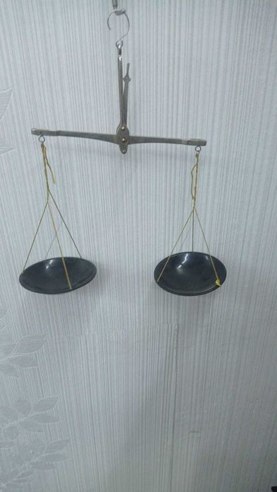 Весы лабораторные равноплечие