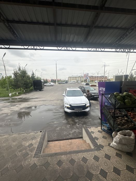 Yo’l boyida joylashgan 65 kv. Metrli noturar joy ijaraga beriladi.