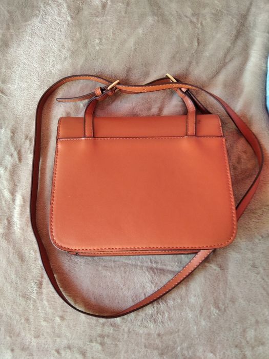 Vand geanta de umar maro pentru femei