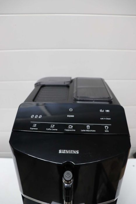 Siemens TF301G EQ300 автоматична кафемашина за еспресо, UK Щепсел