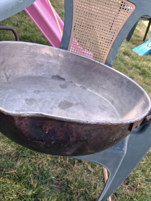 Медна тава за лютеница калайдисана