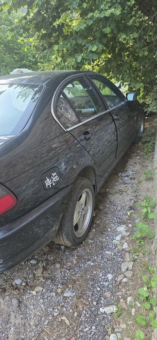 BMW E46 323I на части