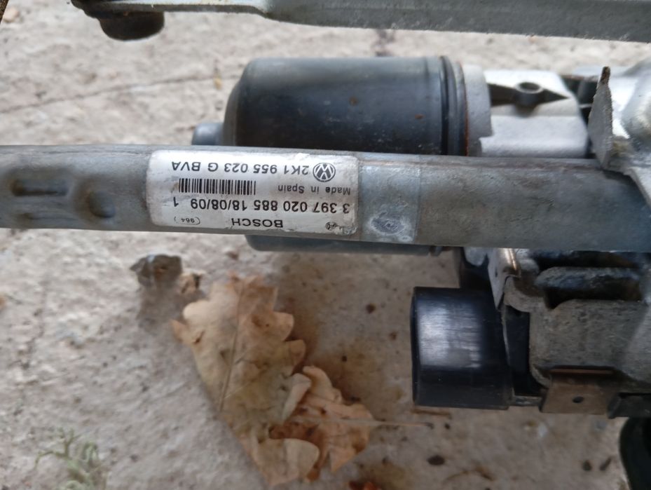 Моторче и механизъм за чистачки за Фолксваген туаран