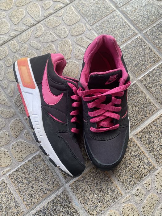 Дамски маратонки