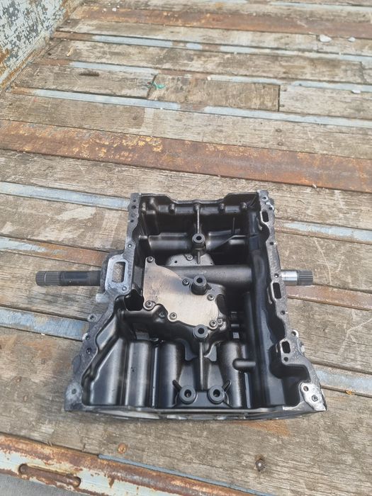 baie ulei 4x4 Mercedes-Benz GLC X253 C253 cod a6540107510