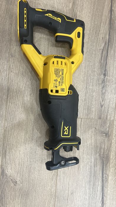 DeWalt сабельная пила