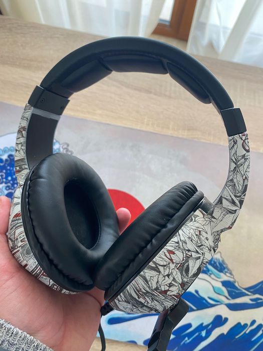 Геймърски слушалки с микрофон и RGB подсветка