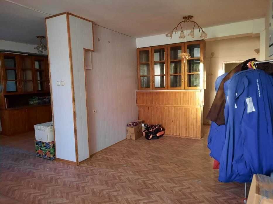 Продаётся помещение в центре на Дархане.