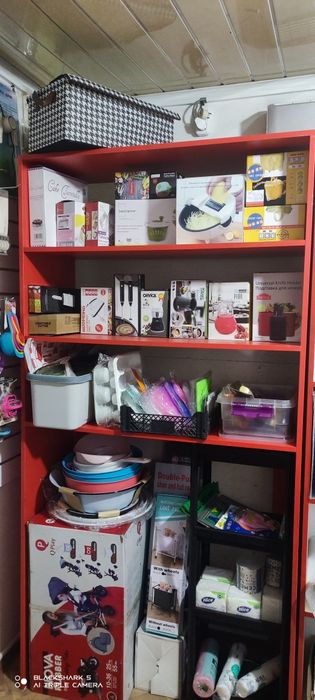 Стеллажи. Полки для магазина. Шкаф гардеробный