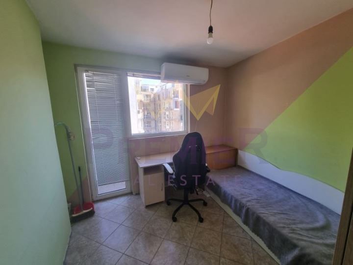 Дава се под наем Двустаен апартамент в Варна, Колхозен пазар - 45 кв.м за 295.8 € - Снимка #3