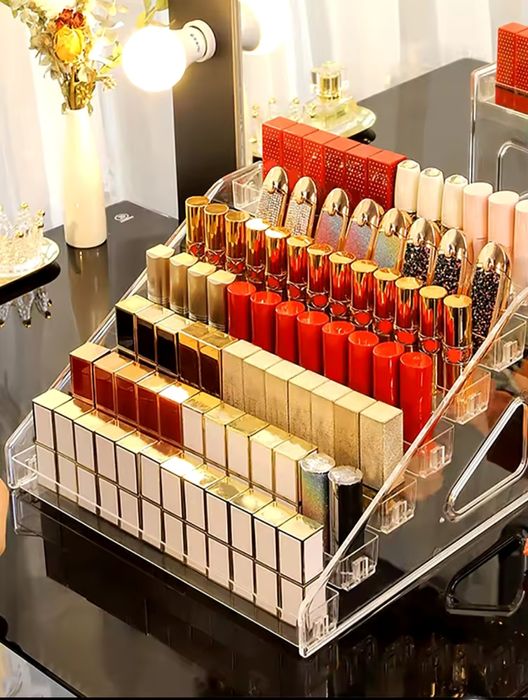 Стелаж за парфюми и лакове 7 нива