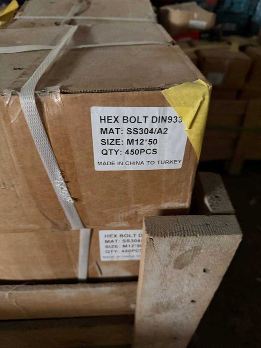 Гайки болты шпильки низкие цены Болты и гайки шайбы