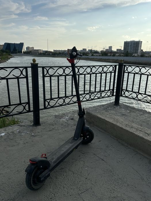 Продаю электросамокат