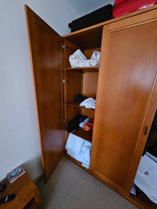 Гардероб с натурален бук