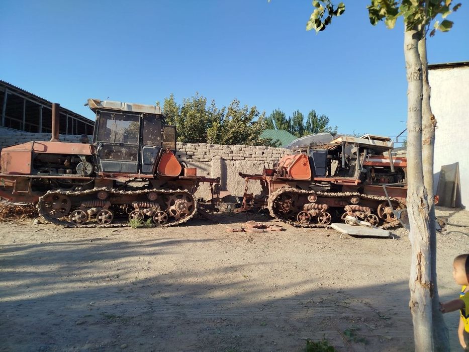 БТ  вт 150 алтай трактор сотилади
