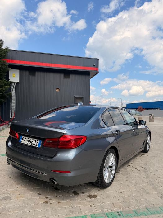 BMW seria 5 G30 530d xDrive Aut Luxury line
