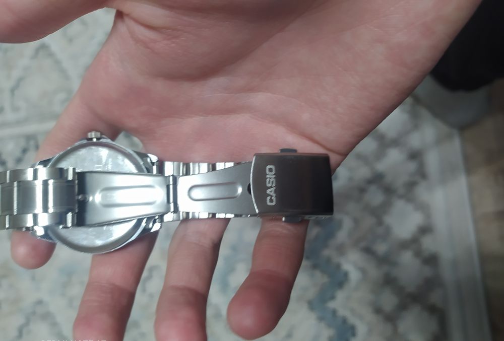 Продам часы Casio