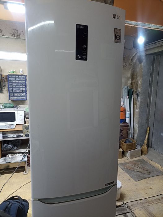 Продам холодильник