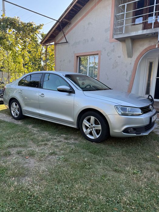 VOLKSWAGEN Jetta 2014 — imagine 2