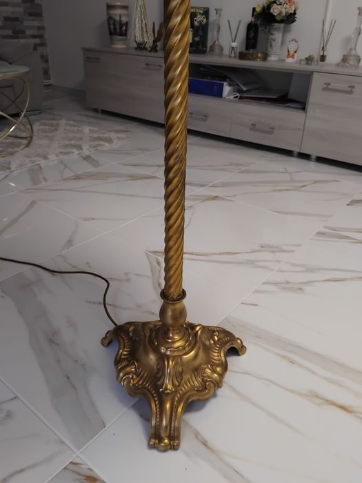 Superb lampadar vechi din bronz masiv,din perioada interbelică.
