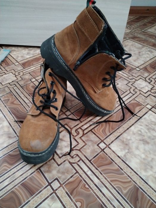 Продам зимний обувь