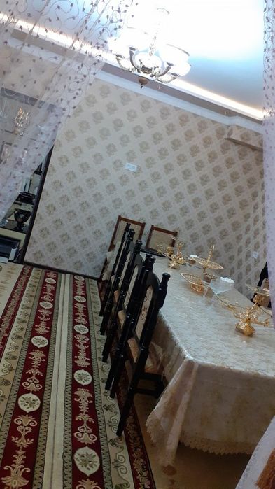 Собственник: срочно продаётся ховли в центре города ул.узбекистанская.