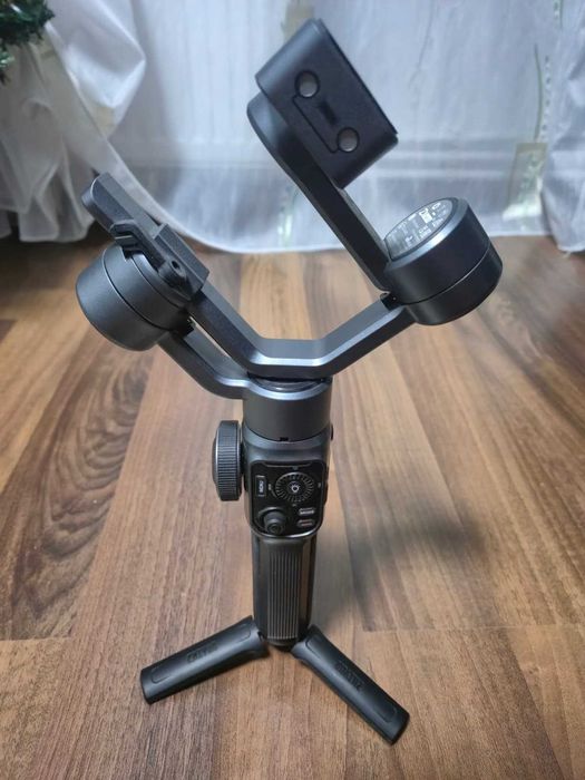 Stabilizator Telefon Zhiyun Smooth 5