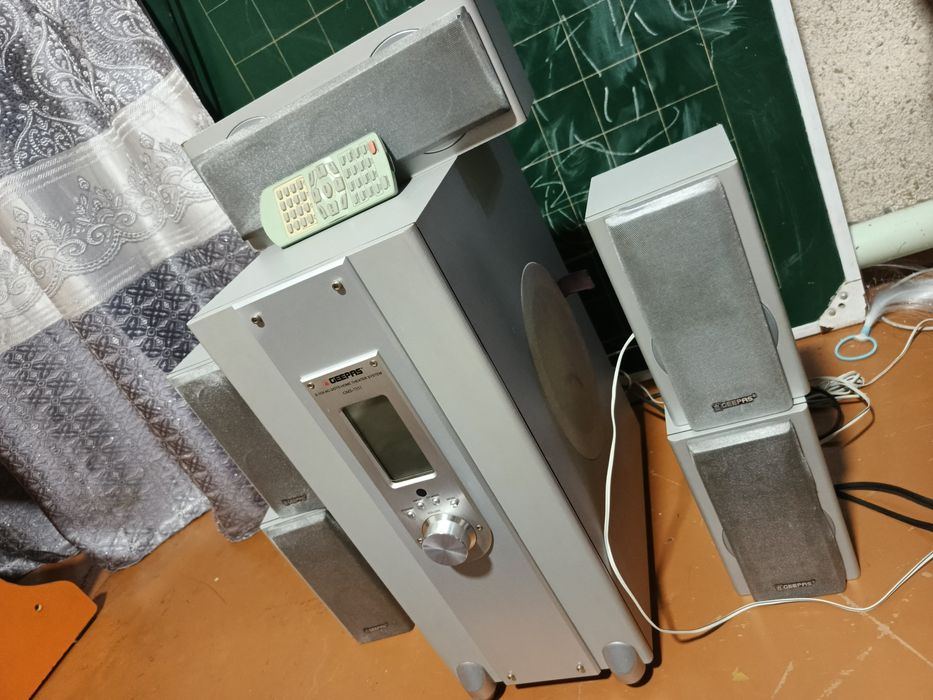 Продаётся СРОЧНО мощный самбуфер колонки 5/1