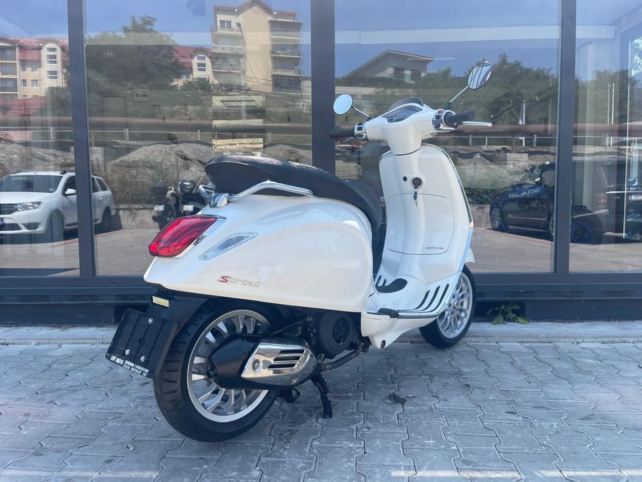 Vespa Sprint - 125 cc - Transport Gratuit - Garantie -