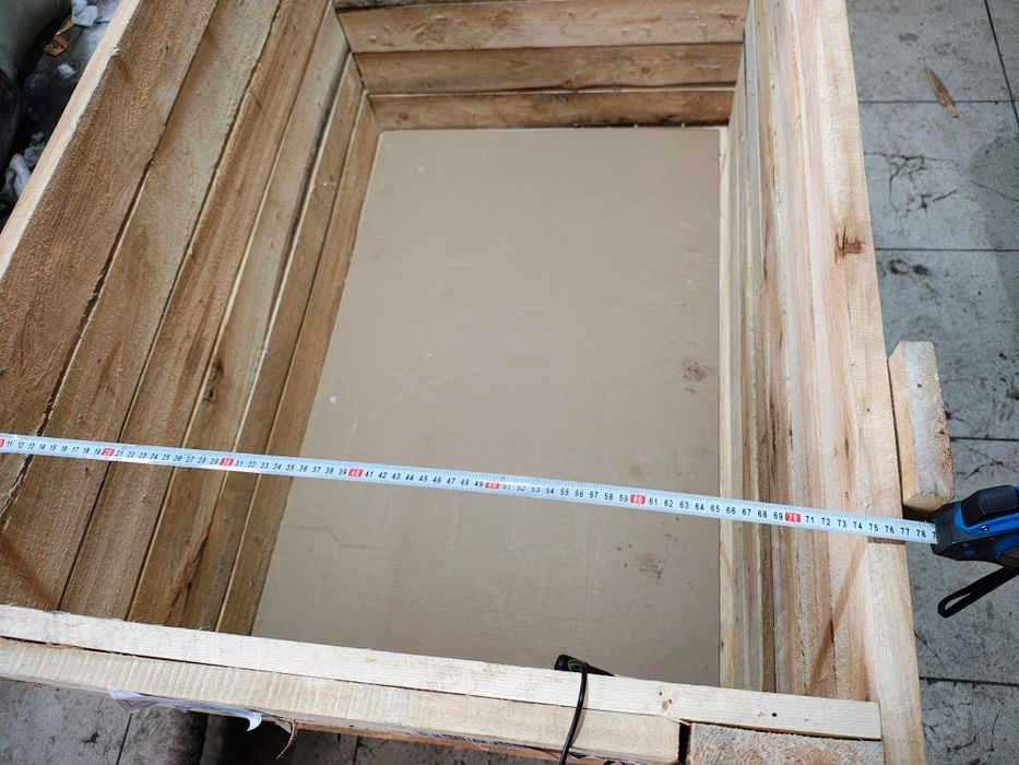 Ящик хозяйственнй