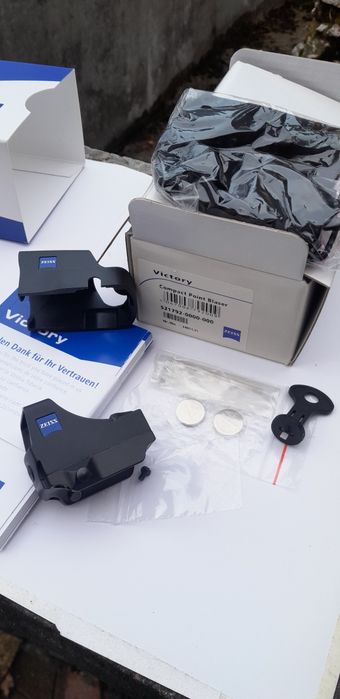 Red dot Zeiss Victory compact point cu prindere MAK Blaser