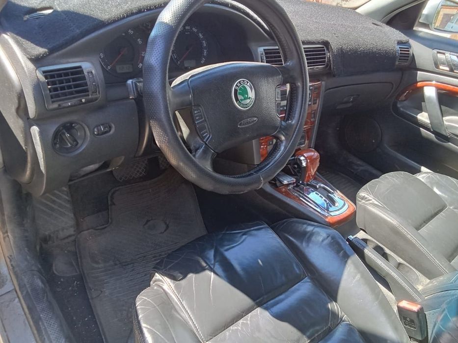 Автомобиль легковой