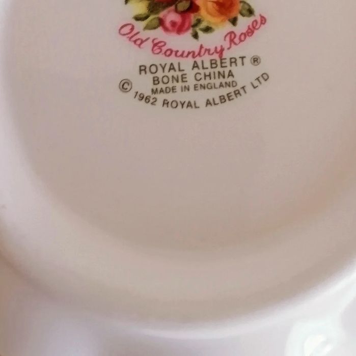 Royal Albert Old country roses