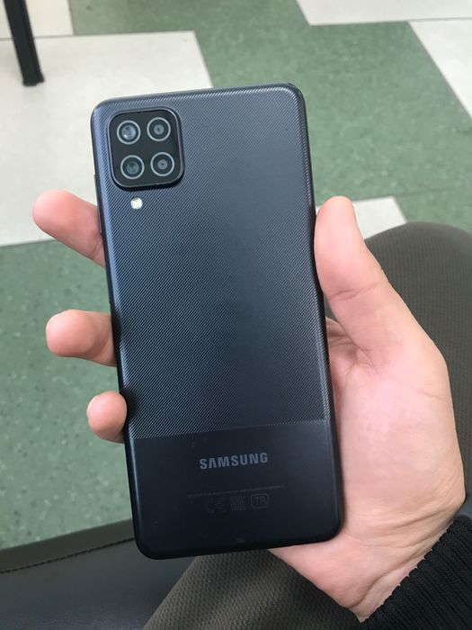 Самсунг Galaxy A12,в хорошем состояние