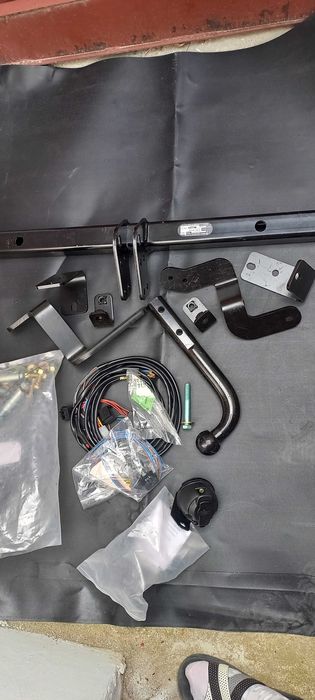 Продавам нов теглич за Рено Канго,  подходящ за модели до 2010 г.