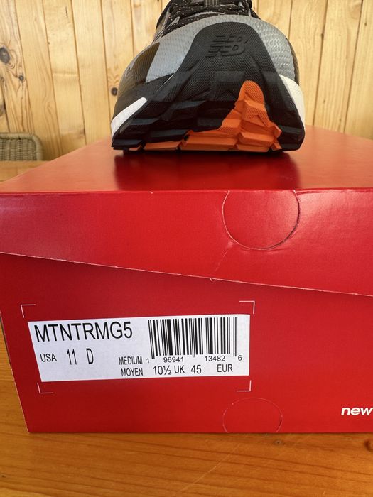 Adidasi NEW BALANCE marimea 45.Noi!
