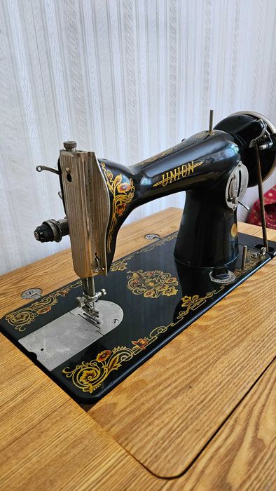 Продавам шевна машина UNION