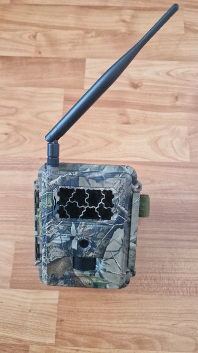 Camera vanatoare Spromise Tetrao S328 animale padure SIM card internet