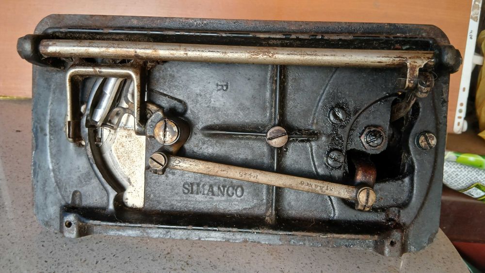 Masina de cusut SINGER , de colectie