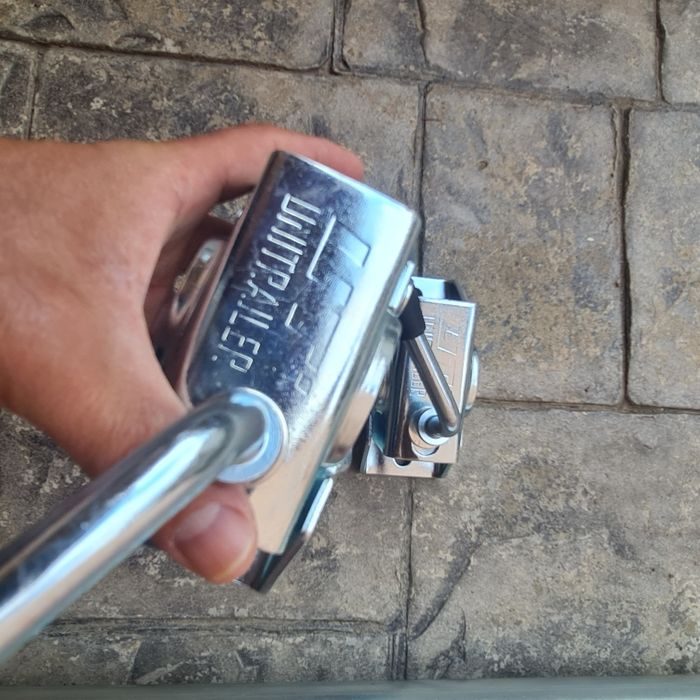 Picioare sprijin remorca