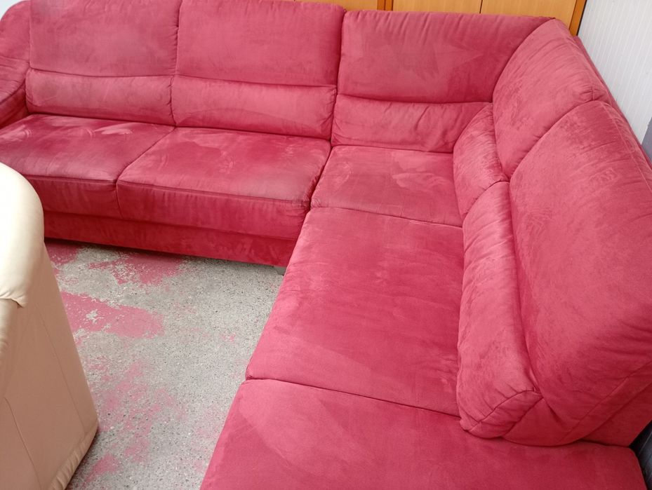 Colțar extensibil roșu