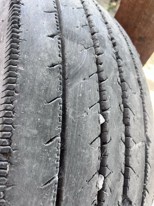 315/70R22.5 LONGMARCH balon 2 ta jup holati yaxshi tishlari 20 30 %
