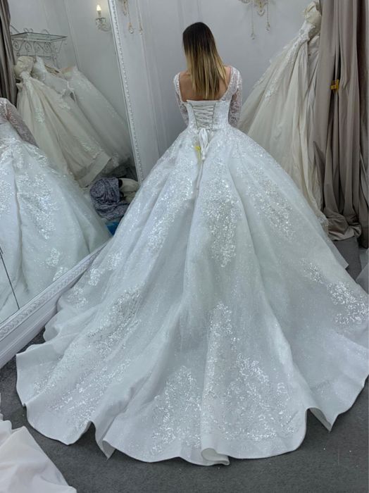 Свадебное платье