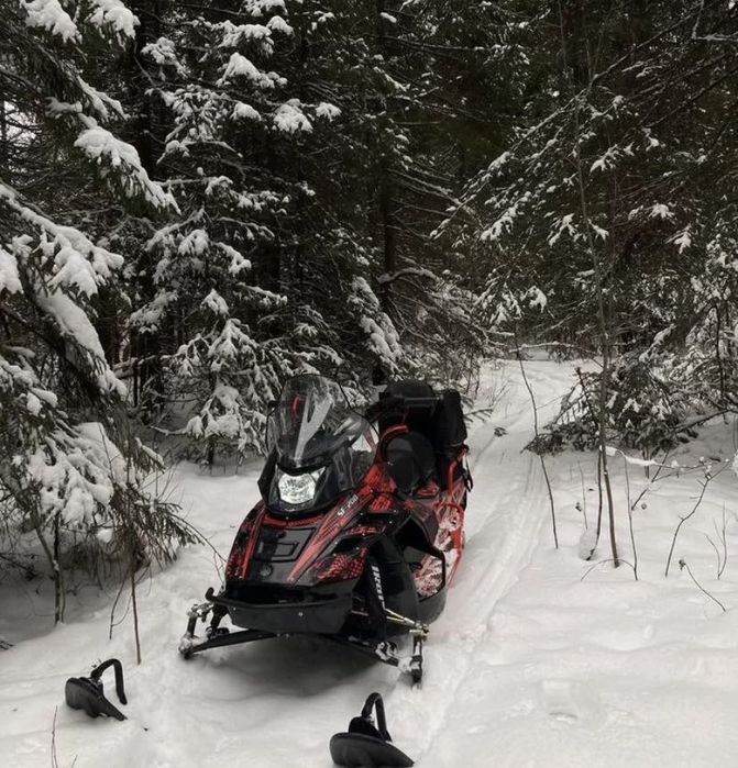 Продаю снегоход в хорошем состоянии